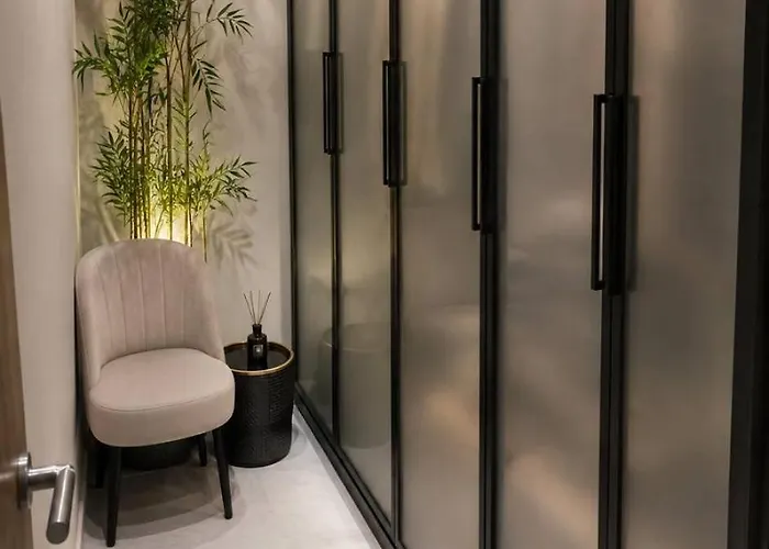 Luxurious 1bedroom With Two Beds At Sukhmvit 12 Bangkok